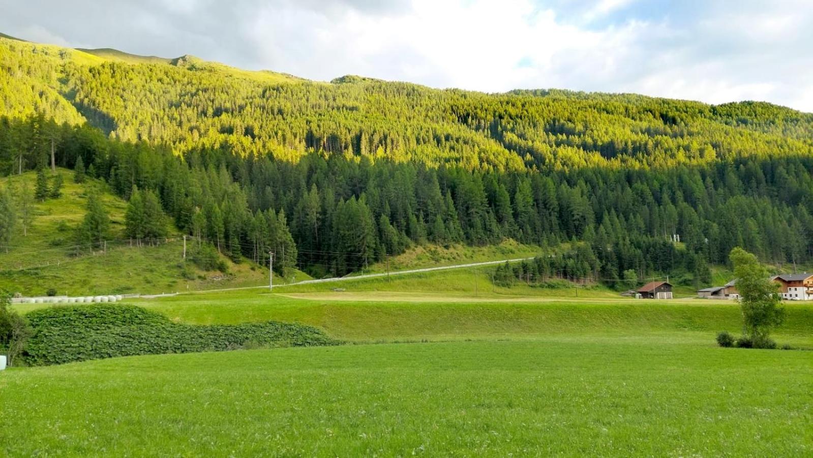 Mycozykoma Schmirn Bagian luar foto